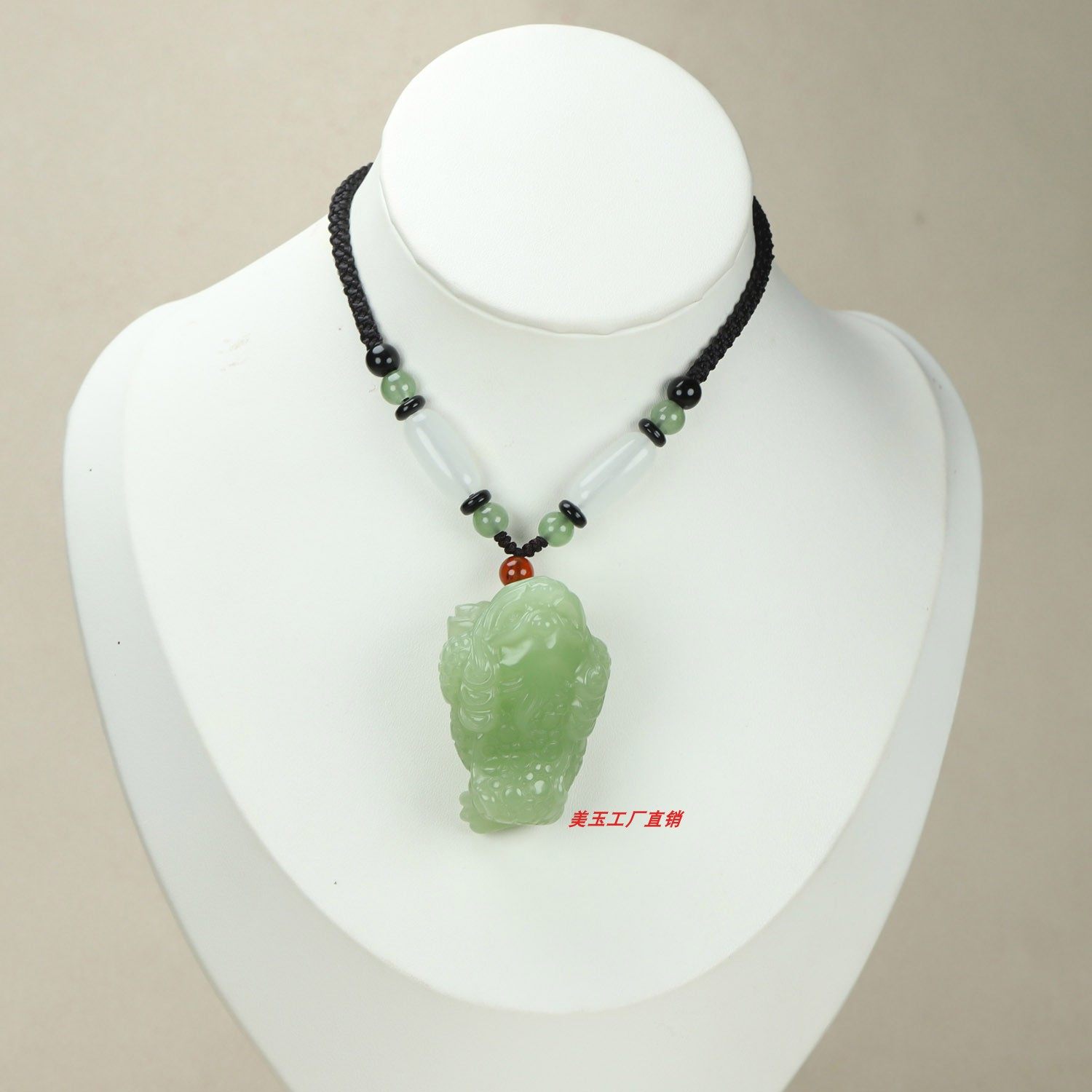 和田玉冰底晴水色招财金蟾挂件玉石金蟾吊坠男女款毛衣链,淘宝优惠券,粉丝福利购,淘宝优惠卷