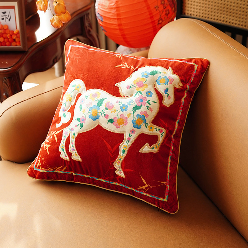 禧策抱枕新中式国潮创意马到成功刺绣靠垫背客厅沙发靠枕结婚礼物,淘宝优惠券,粉丝福利购,淘宝优惠卷