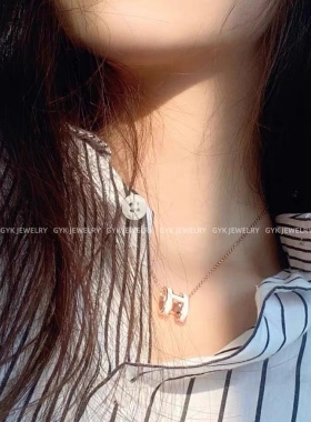 H字母项链女18k新款mini吊坠轻奢小众不掉色珐琅锁骨链送女友礼物