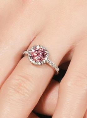 S彩色宝石粉钻戒指圆形微镶 时尚潮流结婚戒1克拉