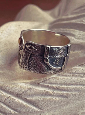 一心向往复古风情的古着牛仔裤造