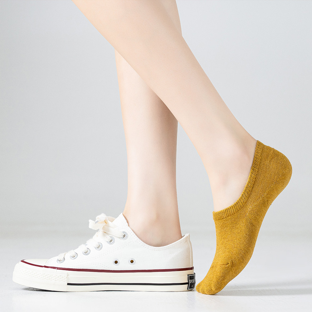  妮轻outlet店船袜