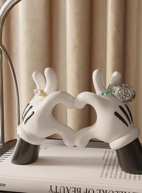 米奇手比心爱心客厅酒柜玄关钥匙戒指首饰收纳软装饰品米老鼠摆件