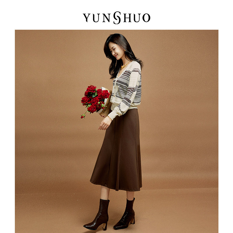 YUNSHUO允硕2025秋季新款条纹落领落肩袖百搭针织毛开衫729270,淘宝优惠券,粉丝福利购,淘宝优惠卷