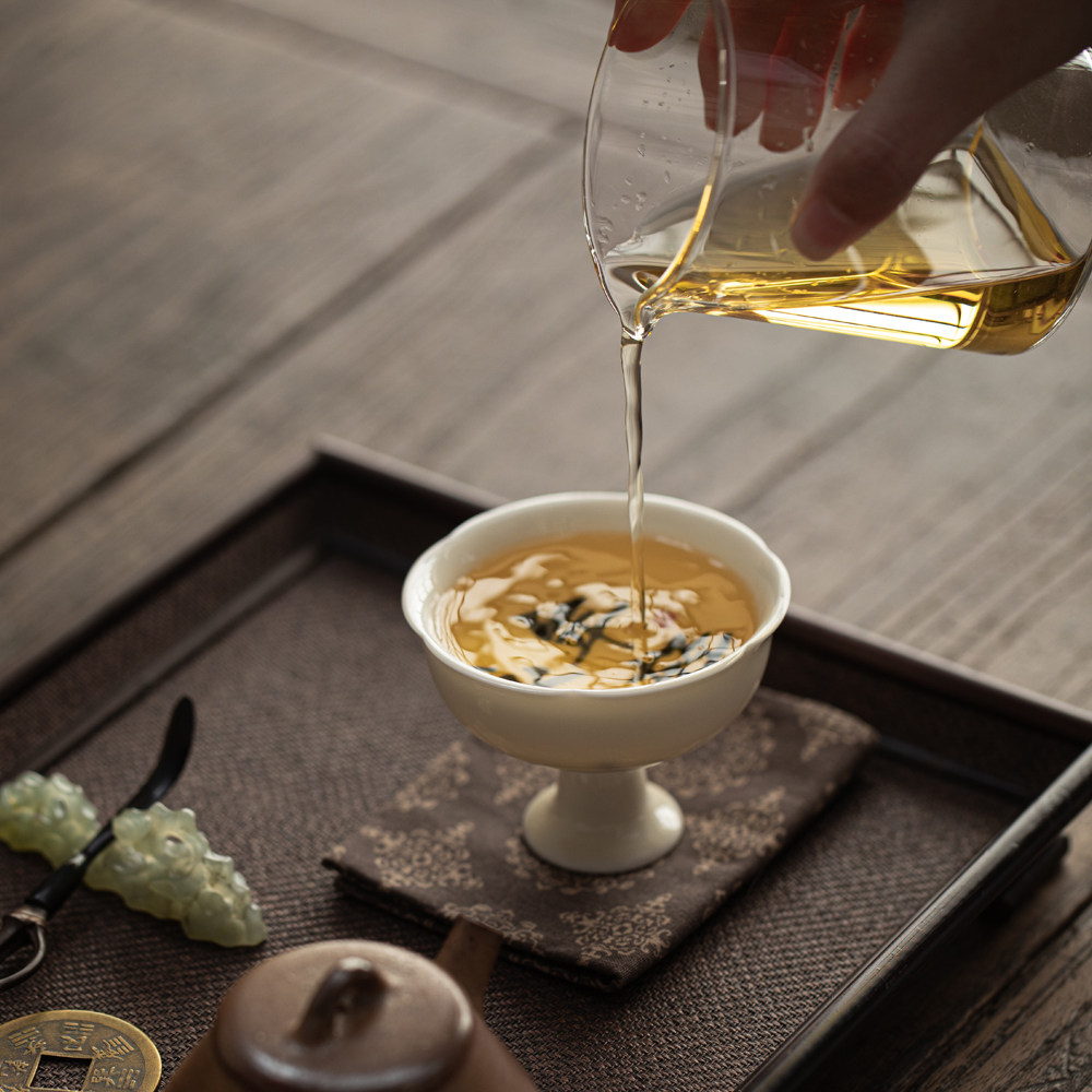 仿古手写高足花瓣杯 釉下彩创意写字功夫茶具主人杯内绘文字茶杯,淘宝优惠券,粉丝福利购,淘宝优惠卷