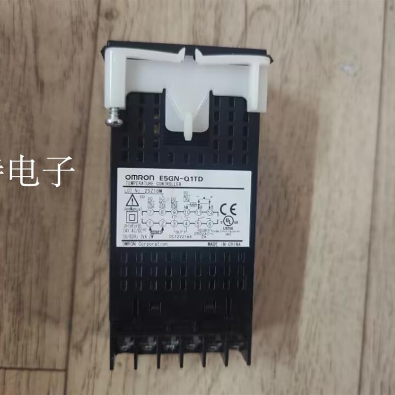 温控器 温控表E5GN-Q1TD E5GN-R1TD 电压24V 【请询价】 - 图0