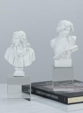 现代简约雕塑人物树脂摆件客厅书