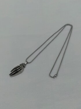 一页出品！网红同款鬼手项链男复古朋克吊坠女街头百搭卫衣链挂件