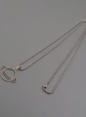 一页出品！潮流星球项链百搭个性简约小众设计土星吊坠钛钢不掉色