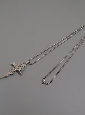 一页出品玫瑰十字钉项链