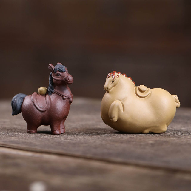 Handmade purple sand tea pet pony will soon make money zodiac ornaments boutique can raise tea set tea tray desktop decoration