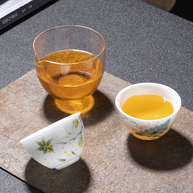 Ceramic hand-painted high-end master cup single cup tea tasting Kung Fu tea set for men and women to gather wealth tea cup for personal tea drinking