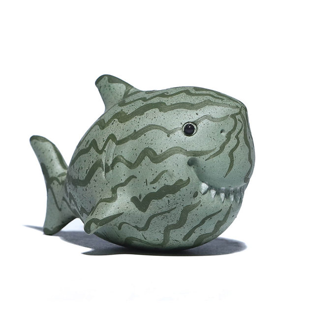 Creative handmade purple sand tea pet, small shark melon, watermelon, shark ornaments, tea tray, desktop decorations, exquisite tea sets