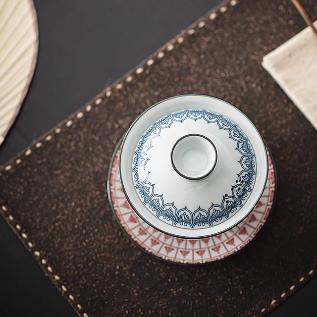 Dunhuang Cultural and Creative Thousand Buddhas and Three Talents Covered Bowl Single High-end Ceramic Cup Blue and White Ceramic Kung Fu Tea Set Tea Bowl Home Use