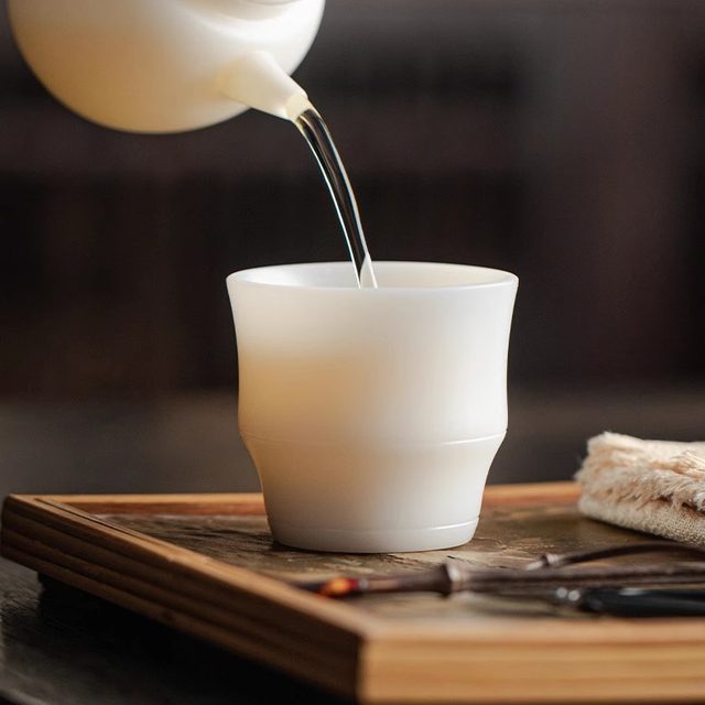 Ice-burnt mutton-fat jade bamboo master cup, high-end white porcelain tea cup, high-end personal ceramic tea cup