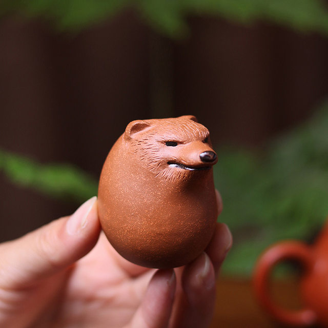 Creative purple sand tea pet dog egg small ornaments can raise high-end tea sets desktop tea tray tea ceremony decoration accessories