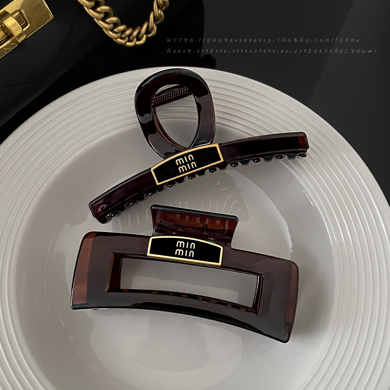 高级感字母发夹女2024新款大号韩气质百搭抓夹后脑勺盘发鲨鱼夹 - 图1