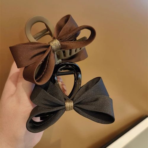 8CM中号抓夹布艺蝴蝶结发夹后脑勺顶夹半扎夹韩国新款鲨鱼夹气质 - 图0
