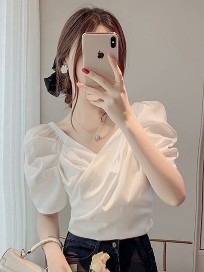 French v-neck plaid chiffon short-sleeved shirt with bow knot for summer, unique and unique design, puff-sleeved short style