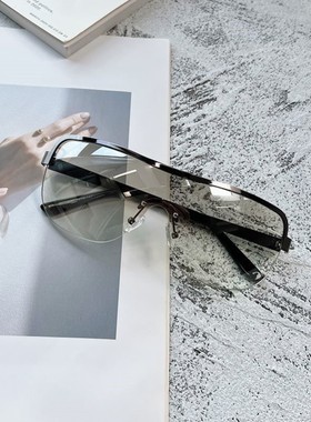 美式Y2K骑行眼镜夜骑太阳镜女网红街拍个性穿搭凹造型墨镜高级感