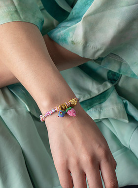 手工编织五彩手绳可DIY穿珠手链