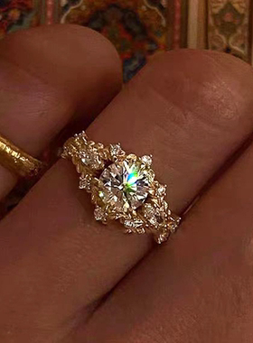 浪漫传说老钱风鸽子蛋满钻戒指