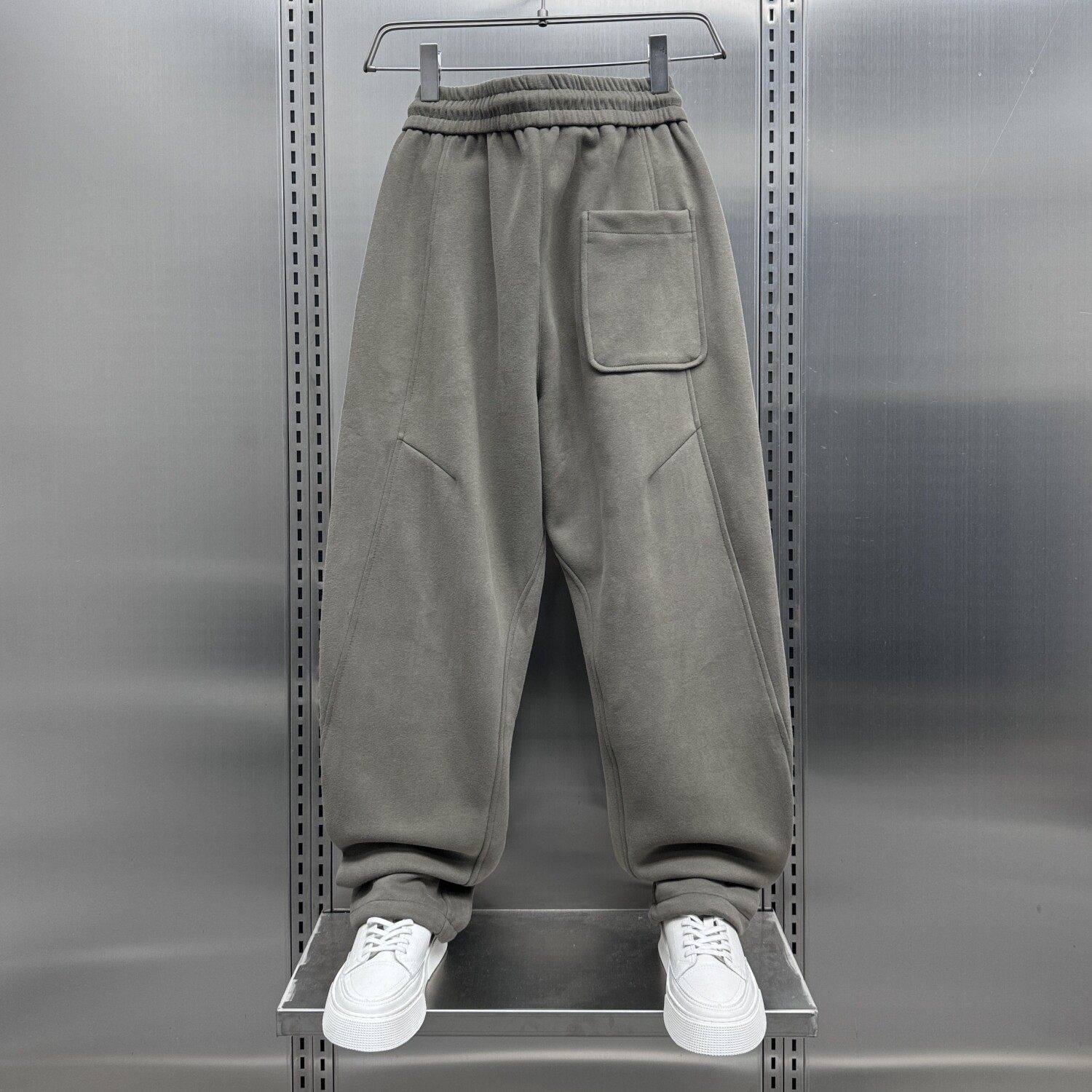 Home Daily 一眼相中的款~怒推！秋冬痞帅运动休闲哈伦弯刀裤男潮,淘宝优惠券,粉丝福利购,淘宝优惠卷