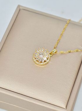 旋转雏菊项链女ins风小众设计高级感轻奢钛钢链条百搭款批发饰品