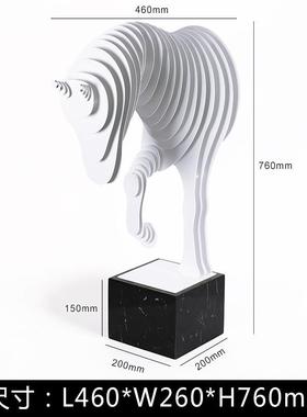 创意客厅摆件家居饰品北欧轻奢金属片抽象半身角马雕塑电视柜摆件