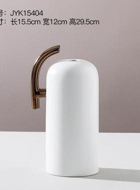 ins风白色带把陶瓷花瓶摆件北欧创意家居插花带耳朵花瓶陶瓷花瓶