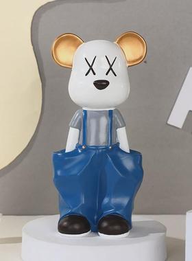 可爱网红卡通潮玩背带熊工艺品摆件家居客厅电视柜酒柜简约装饰品