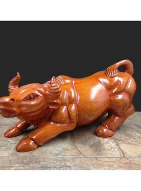 运势如虹12生肖动物牛摆件华尔街股市抬头牛木雕工艺礼品