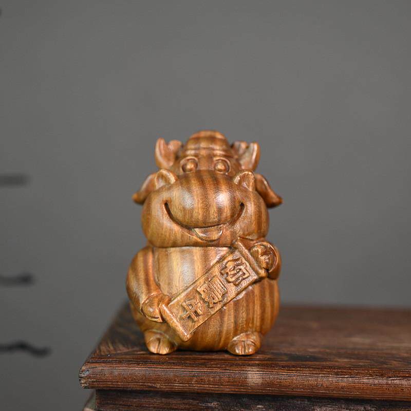 绿檀木雕刻牛气冲天办公室桌面小摆件室内家具装饰品木质工艺品,淘宝优惠券,粉丝福利购,淘宝优惠卷