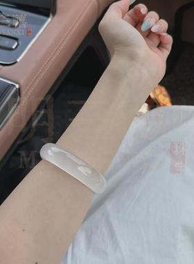 仿水沫玉玻璃种手镯白月光冰冰同款翡翠石英岩玉轮胎镯正圈加宽