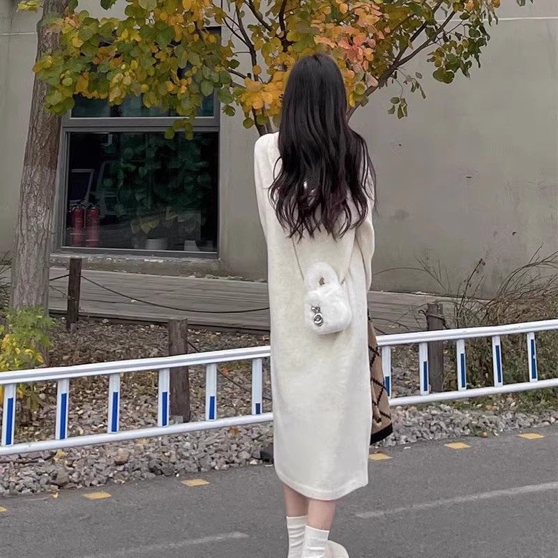 针织连衣裙女秋冬季2024新款裙子高级感内搭独特超好看气质赫本风,淘宝优惠券,粉丝福利购,淘宝优惠卷