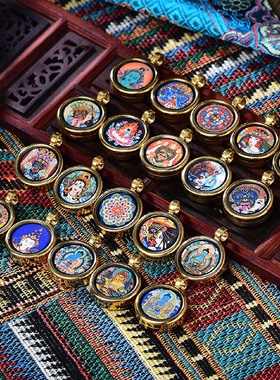 小唐卡嘎乌盒扎基拉姆吊坠文殊绿度母五爷挂坠民族风随身唐卡批发