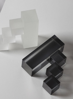 几何拱形蓝琥珀水晶拱形书柜简单梯子茶灰色样板房酒柜桌面装饰品