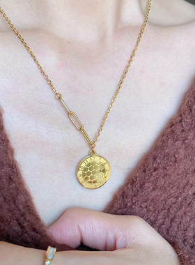 简约时尚心动时钟圆形鱼鳞项链女小众设计高级感轻奢锁骨链饰品