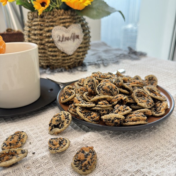 黑芝麻山药猫耳酥零食小吃芝麻味猫耳朵锅巴饼干散装解馋休闲食品 - 图2