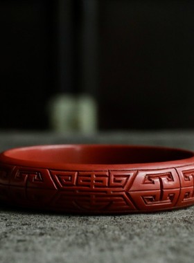 创汇时期纯手工天然大漆铜胎雕漆剔红老手镯雕工青铜纹饰和寿字纹