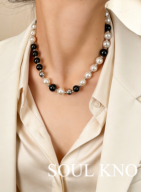 小众设计冷淡风穿搭撞色项链