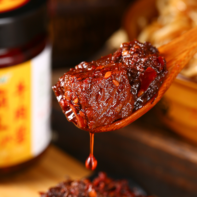 霸王牛肉酱大块牛肉腌制入味拌饭酱香辣酱瓶装下饭菜秘制拌面蘸酱