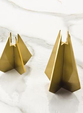 现代简约金属烛台创意三角装饰摆件 金色几何客厅餐桌家居艺术品