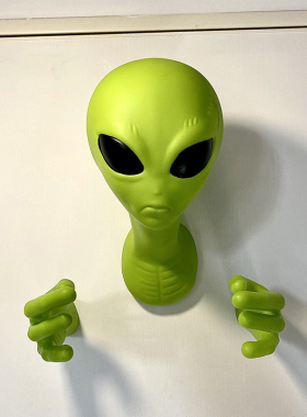 绿色外星人立体壁挂搞怪装饰品