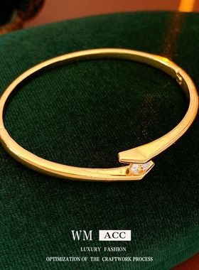 卡扣轻奢手饰真金时尚简约圆形高级感手镯电镀手环锆石女跨境欧美