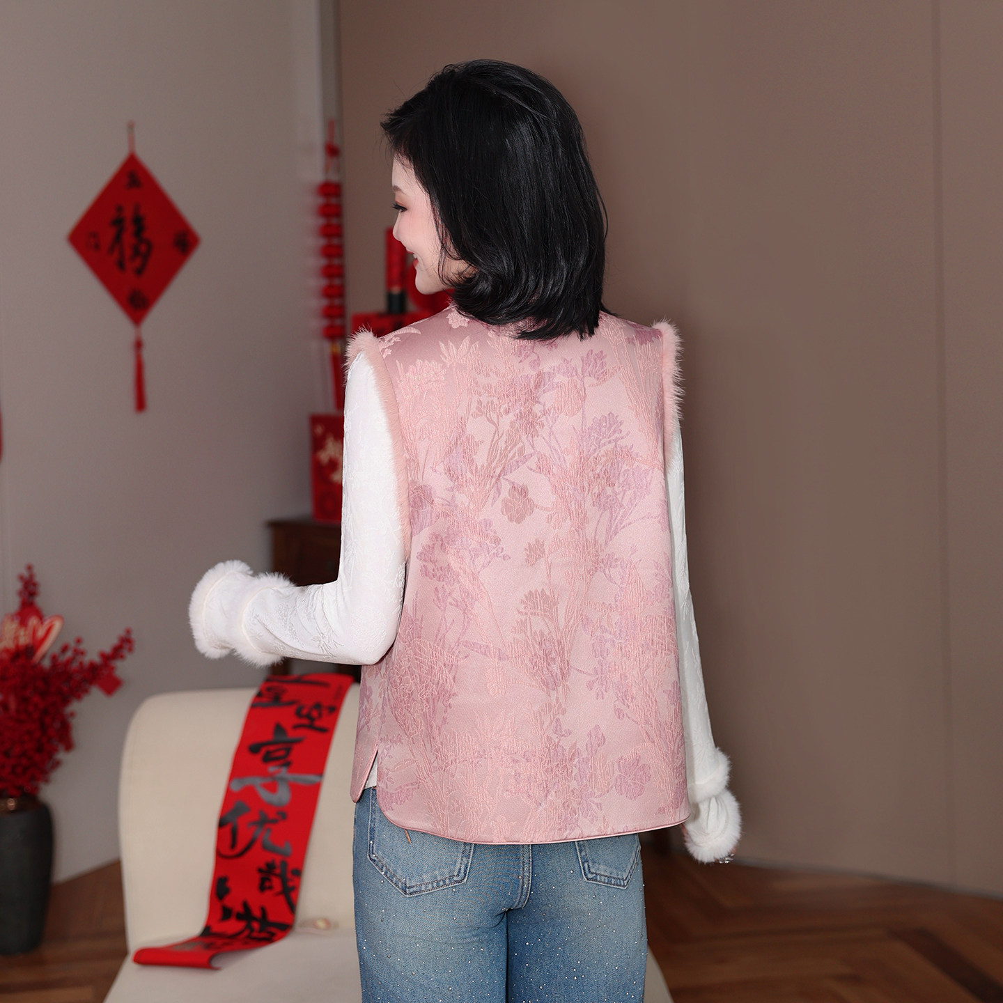 【新年穿搭】枫竺水貂毛提花国风马甲女冬季短款无袖坎肩背心外套,淘宝优惠券,粉丝福利购,淘宝优惠卷
