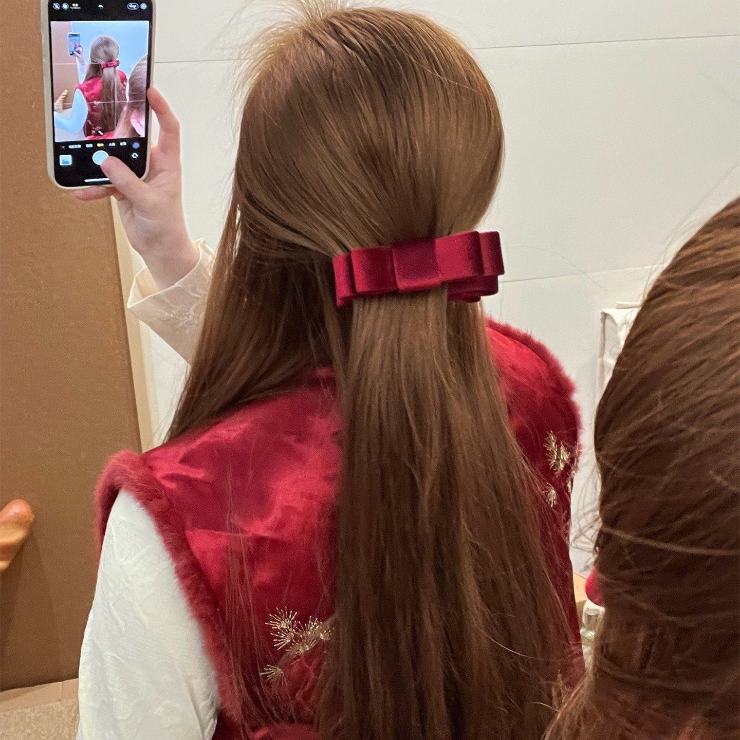 红色丝绒蝴蝶结香蕉夹子高级感后脑勺盘发头饰半扎发抓夹新年发饰,淘宝优惠券,粉丝福利购,淘宝优惠卷