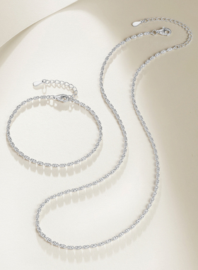 周六福几何手链女银光映月手串手饰S925银圣诞礼物送女友