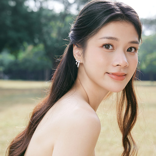 周六福S925银蝴蝶结耳环耳饰女耳钉气质小众节日礼物送女友 - 图2