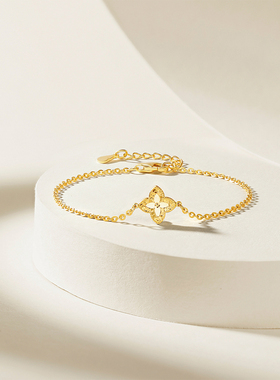 周六福碎冰四叶草手链女黄金色手串手饰S925银圣诞礼物送女友